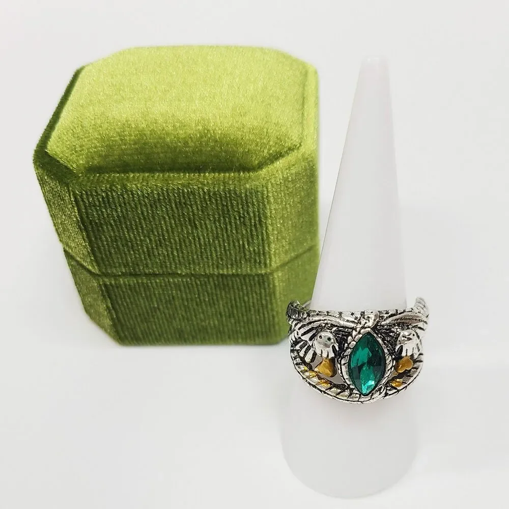 Lord of the Rings Aragorn Ring of Barahir Green Crystal with Velvet Gift Box